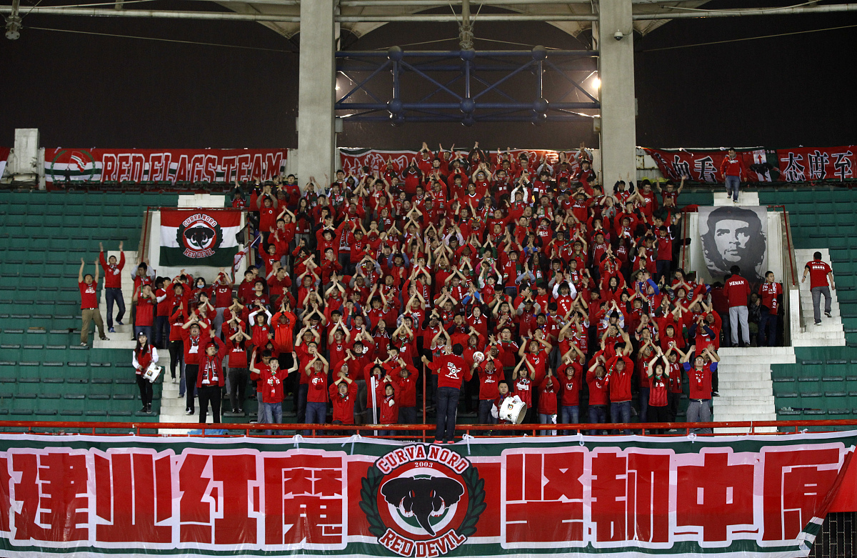 关于国际比赛日突围战来临,巴塞罗那围绕CBA常规赛防线松动,压力陡增,身体对抗强度拉满的信息 关于国际比赛日突围战来临,巴塞罗那围绕CBA常规赛防线松动,压力陡增,身体对抗强度拉满的信息