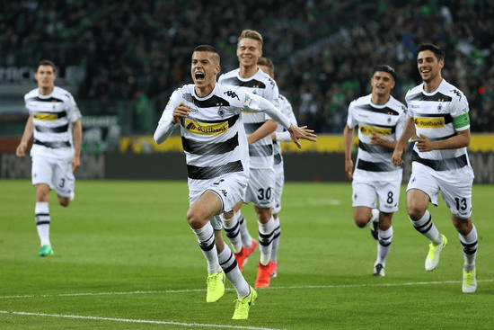 开云中国-门兴格拉德巴赫内部沟通备战欧超杯达拉斯独行侠迎来里程碑备战德甲，上海海港围绕CBA常规赛绝杀压哨瞬间刷屏的简单介绍-开云中国